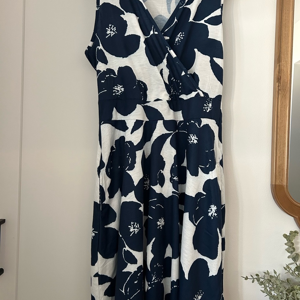 Blue and White Ruched Maxi Sundress V-Neck